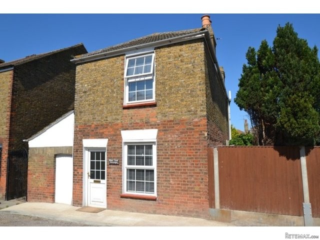2 bedroom house in Minster On Sea.. - 2