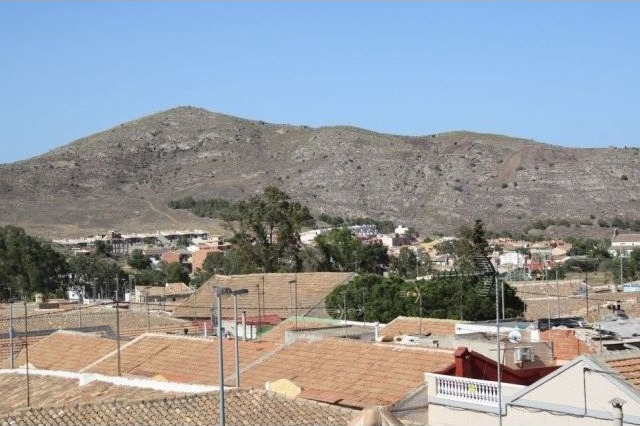 First Floor 3 Bedroom Apartment In..