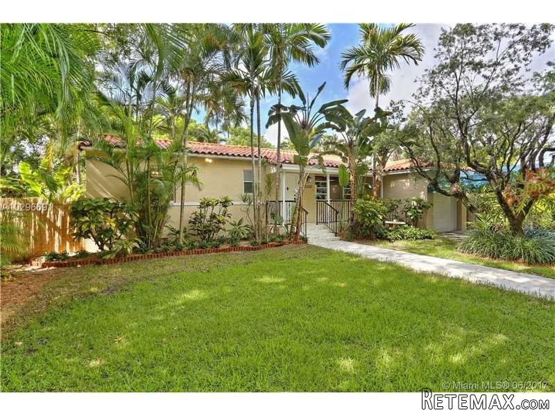 3 bedroom House For Sale: 2520 SW 26 Ln - 2