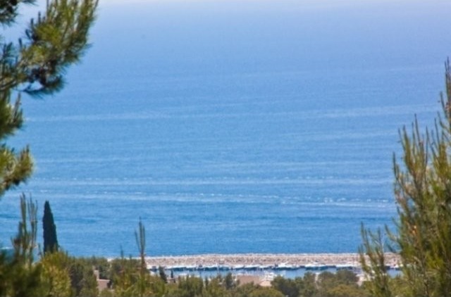 Plot Of 750 M2 With Spectacular Views..