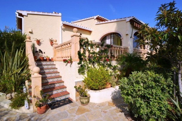3 Bedrooms 2 Bathrooms Sale Benitachell*