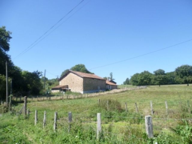 EC0423al Fermette, no near neighbours.. - 2