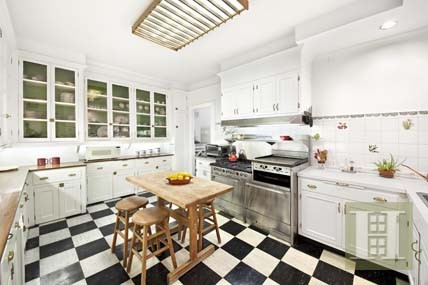 3 bedroom Apartment For Sale: 1120.. - 2
