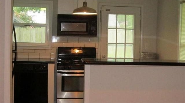 3 bedroom Apartment For Sale: 1627.. - 2