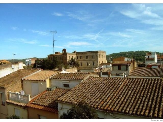 4 Bedrooms - Apartment - Girona - For..