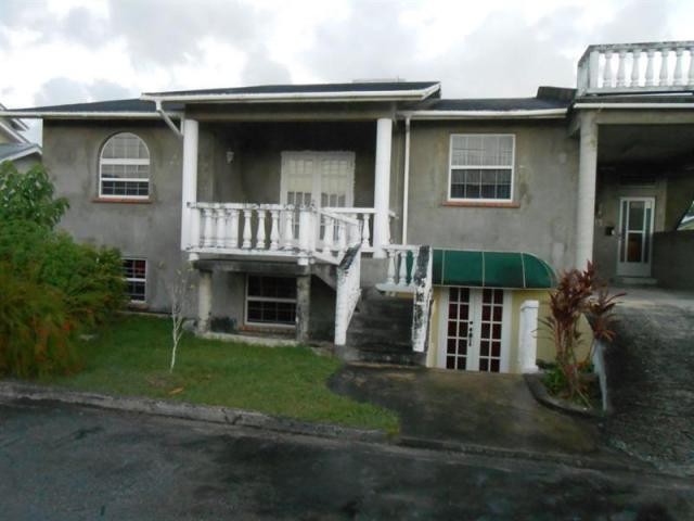 6 bedroom Property For Sale: Meadowvale..