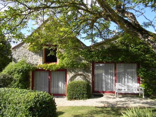Superbly Located Gite Complex With 13ha.. - 2
