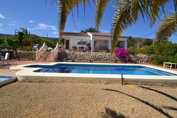 3 Bed 2 Bath Villa Pedreguer*