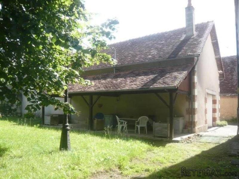 8 bedroom House For Sale: 36300 INDRE - 2