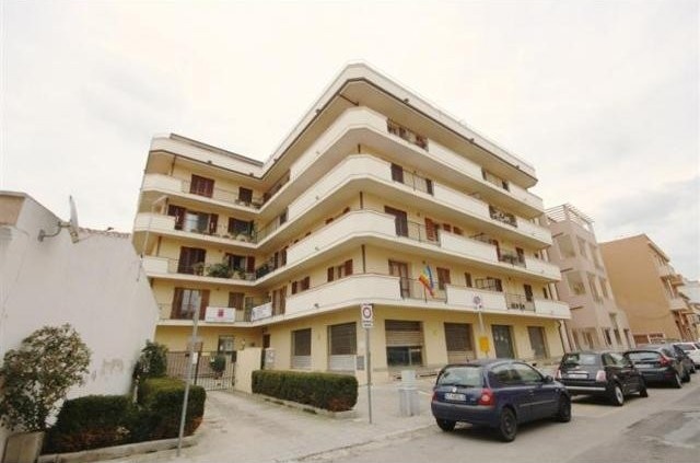3 Bedrooms - Apartment - For Sale