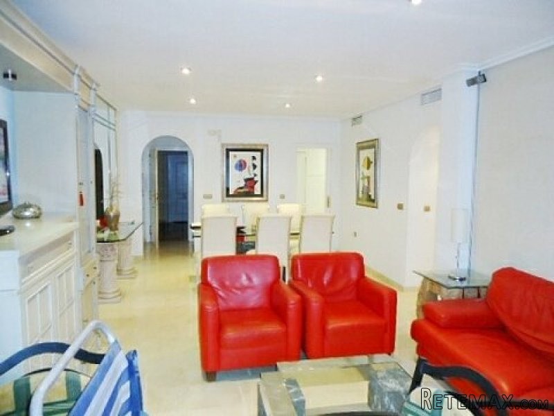 Luxury Frontline Sea View Apartment - 2