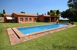 5 Bedrooms - Villa - Malaga - For Sale