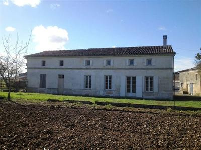 6 Bedrooms - House - Poitou-Charentes..
