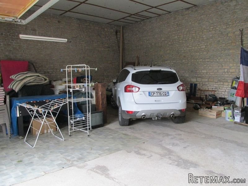 Large Attractive 4 Bed Stone House - 2