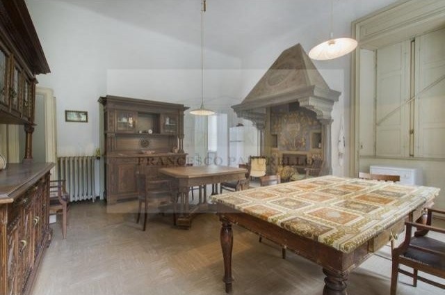 7 bedroom Villa For Sale: Baveno, IT - 2