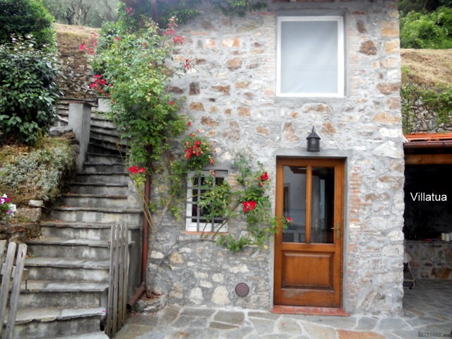 Village/town House - For Sale - North.. - 2