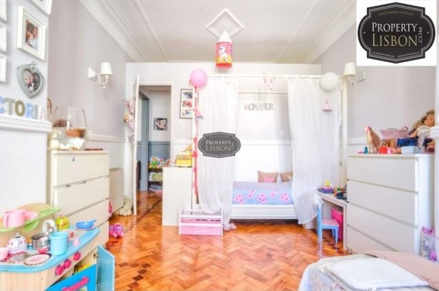 4 Bedrooms - Apartment - LISBON - For..