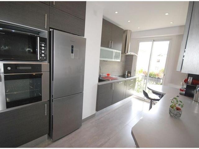 Pleasant two bed in Parc Imperial - 2