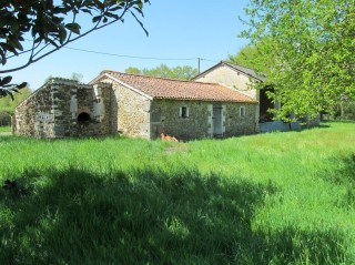 Rural Farmhouse in Nice Setting - 2