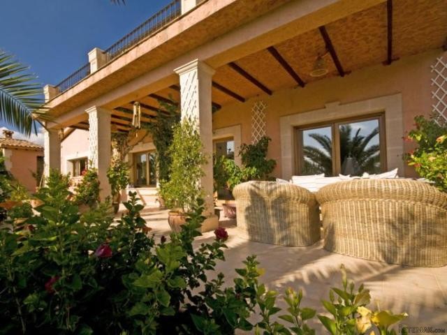 Mediterranean country house with lovely.. - 2