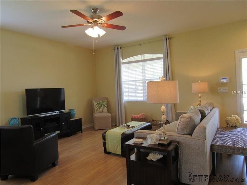 3 bedroom House For Sale: 5306 119th.. - 2