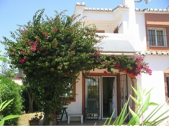 3 Bed Town House for sale in Calahonda