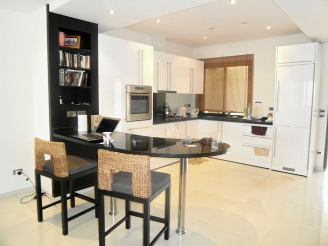 Garden Cliff 2 Condominium right on the.. - 2