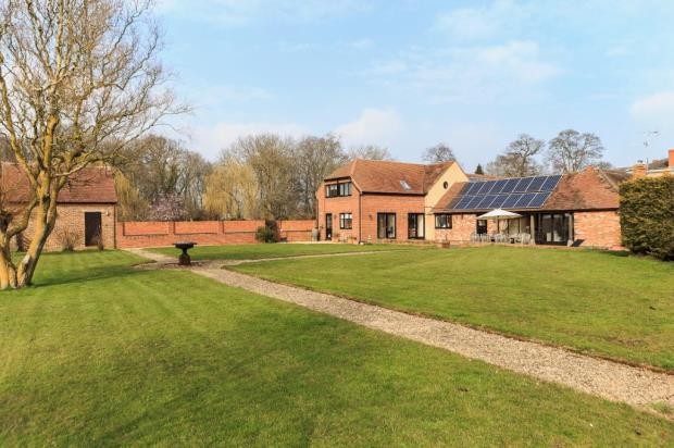 Compton Barn, Compton Green, Redmarley..