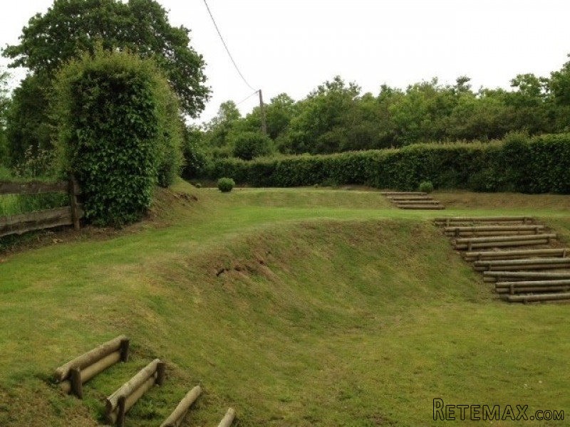 Detached House with Landscaped Garden - 2