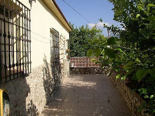 Villa - A country house set in 15,000m2..