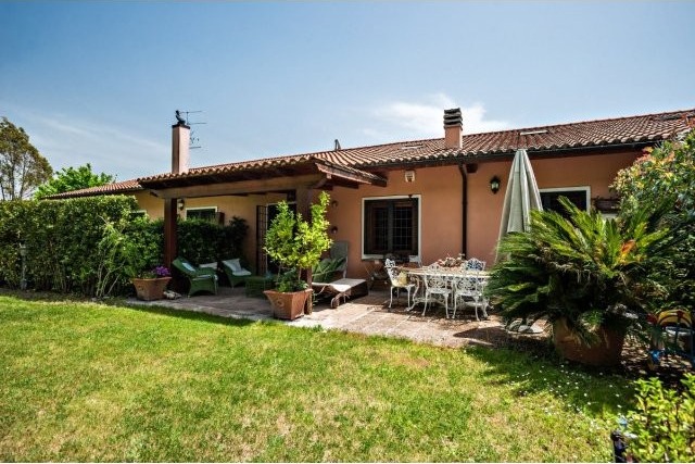3 Bedrooms - Apartment - For Sale - 2