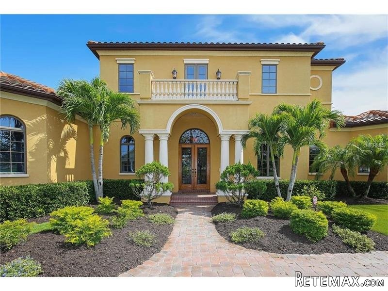 5 bedroom House For Sale: 8365..