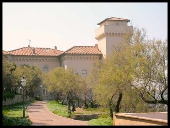 Apartment In Castle On The Sea - 2