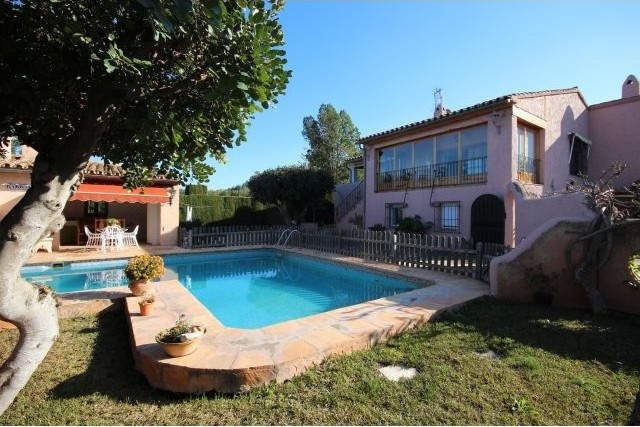Finca for sale in Pedreguer - 2