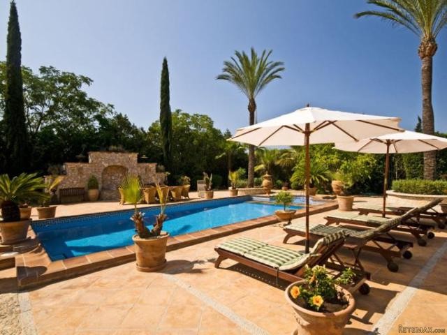 Spectacular country estate with..