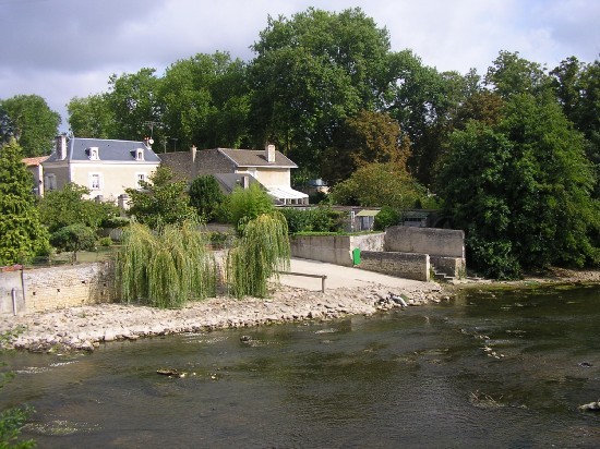 Maison Bourgeoise in Stunning Location - 2