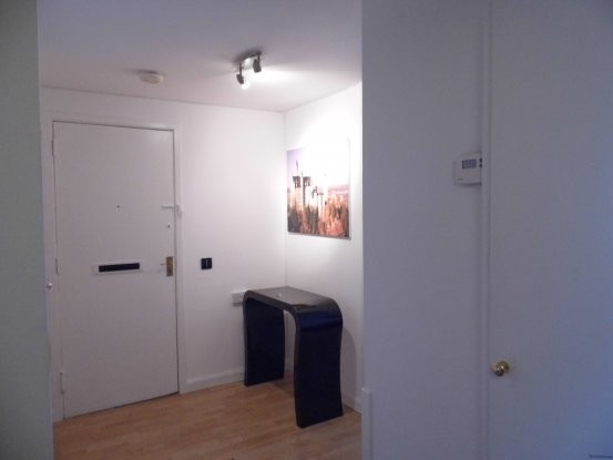 2 bedroom, Flat house for sale - 2