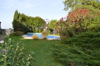 Pretty stone property with pool and gîte - 2