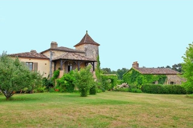Peaceful Location, A Few Kilometres..