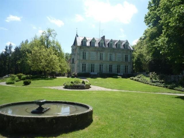 9 bedroom Castle For Sale: 63120..
