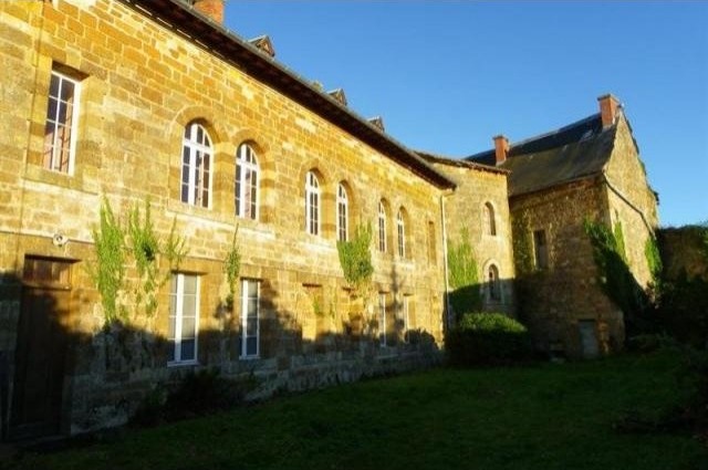 6 bedroom Castle For Sale: 46100 FIGEAC - 2