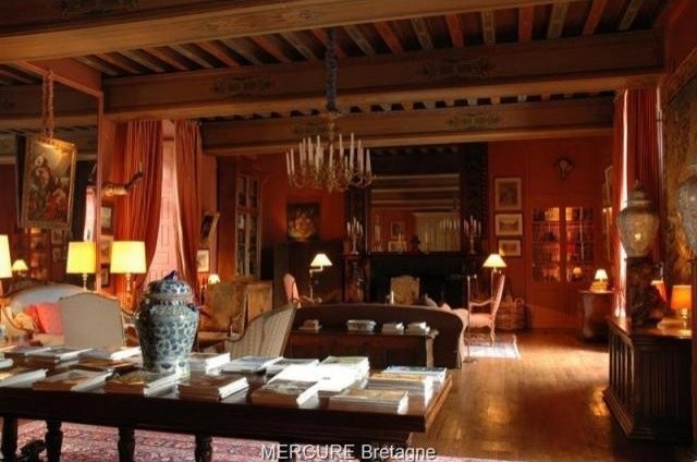 9 bedroom Castle For Sale: 56220 VANNES - 2