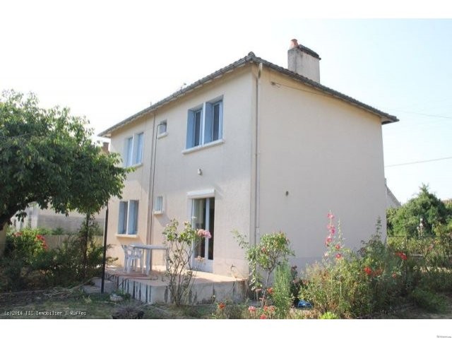 Habitable townhouse with garage and..
