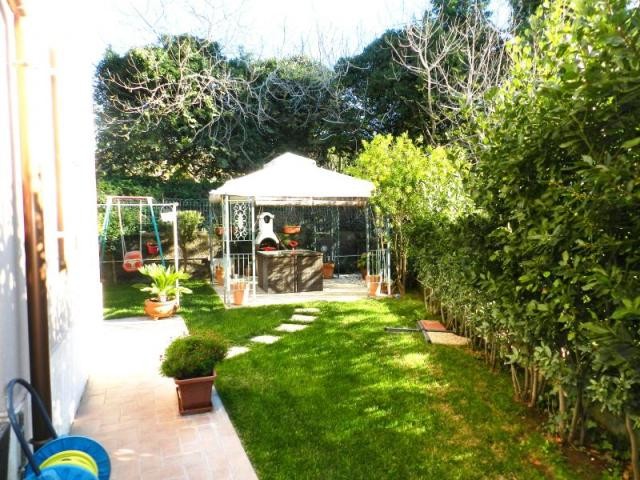 2 Bedrooms - Apartment - For Sale - 2