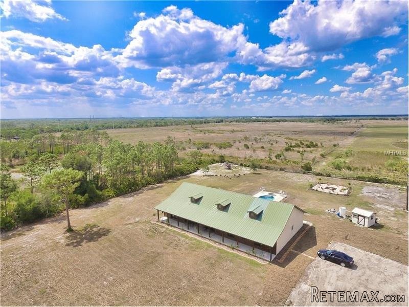 4 bedroom House For Sale: 30720..