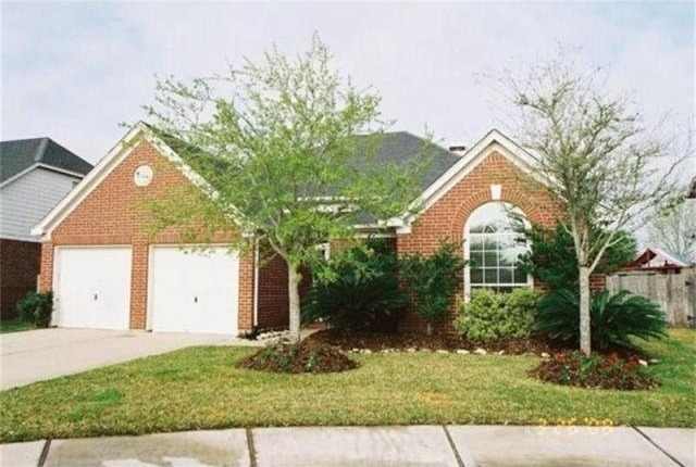 4 bedroom Apartment For Sale: 22839..