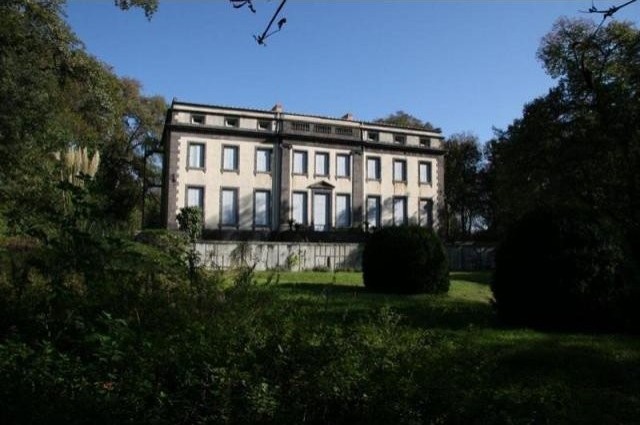 Castle For Sale: 63000 CLERMONT-FERRAND - 2
