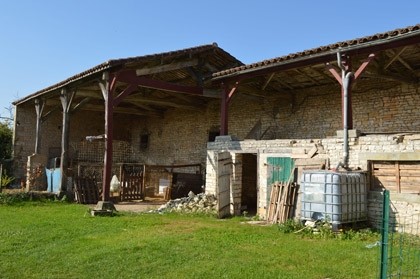 Maison de campagne avec dependances - 2