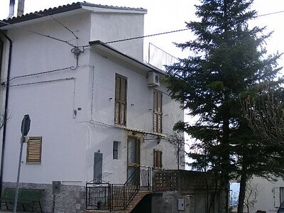 Fantastic semi detached house in a..