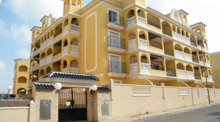 Resale · Apartment · Spain · Costa Bl..